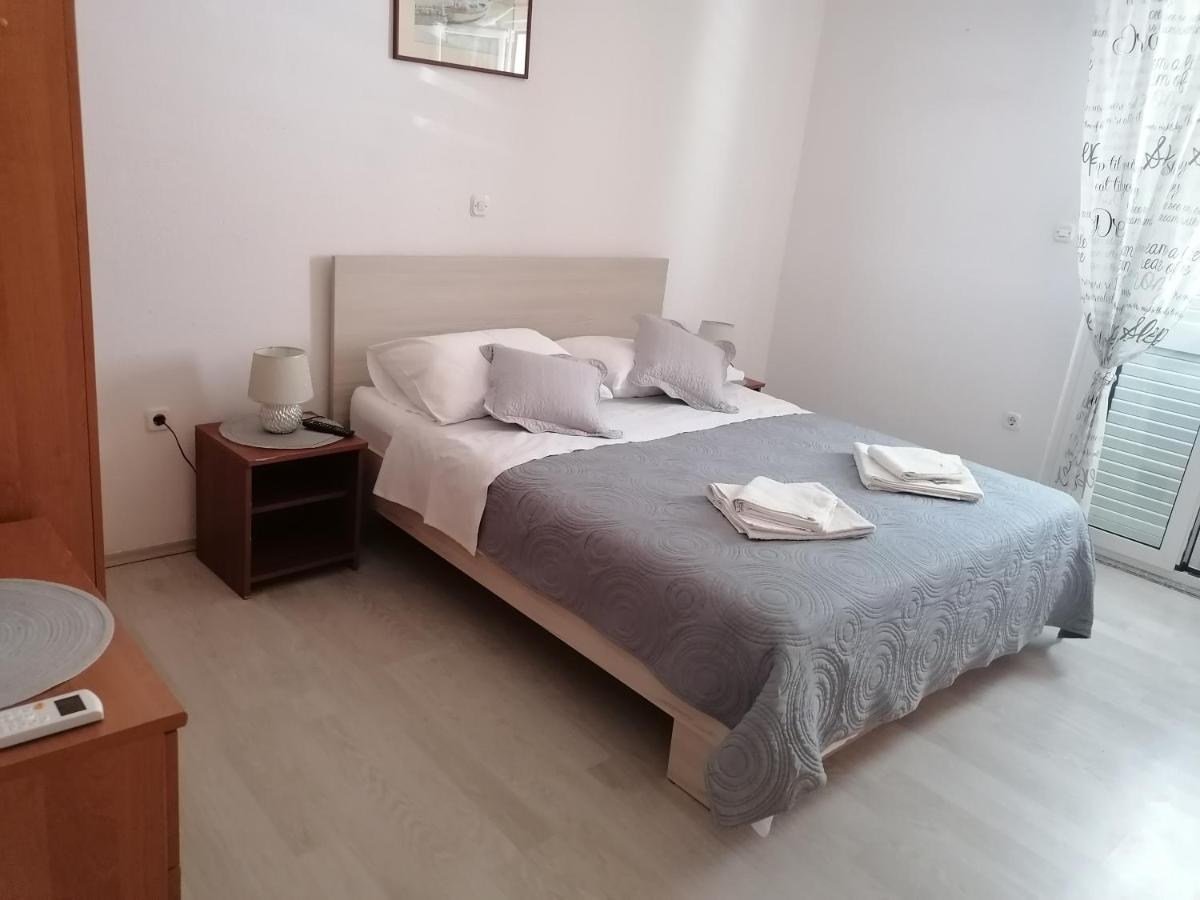 Apartmani Rija 3 Pag Town Extérieur photo