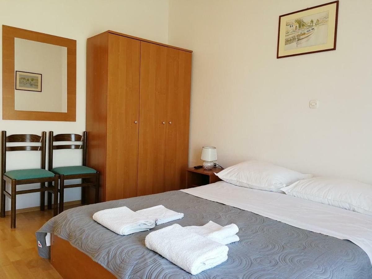 Apartmani Rija 3 Pag Town Extérieur photo